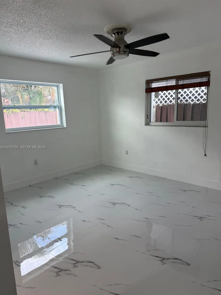 2775 W 71st Pl #0 Hialeah, FL 33016