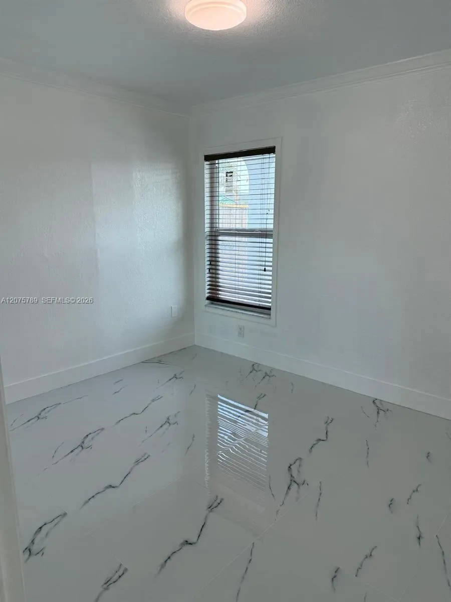 2775 W 71st Pl #0 Hialeah, FL 33016
