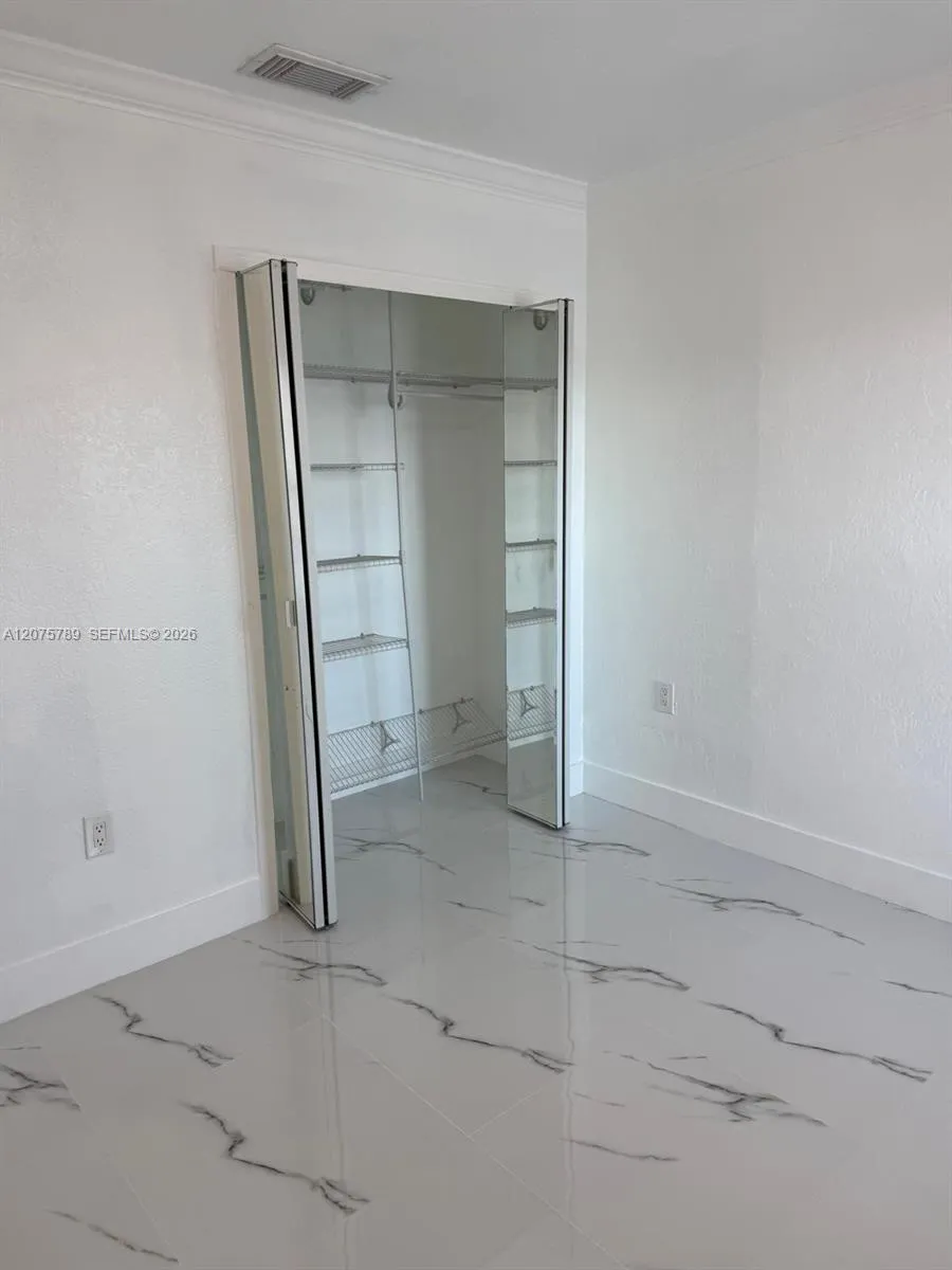 2775 W 71st Pl #0 Hialeah, FL 33016