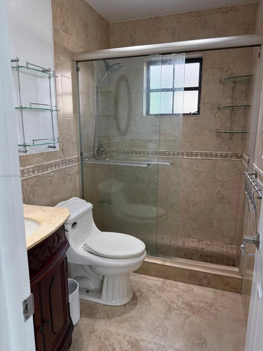 2775 W 71st Pl #0 Hialeah, FL 33016