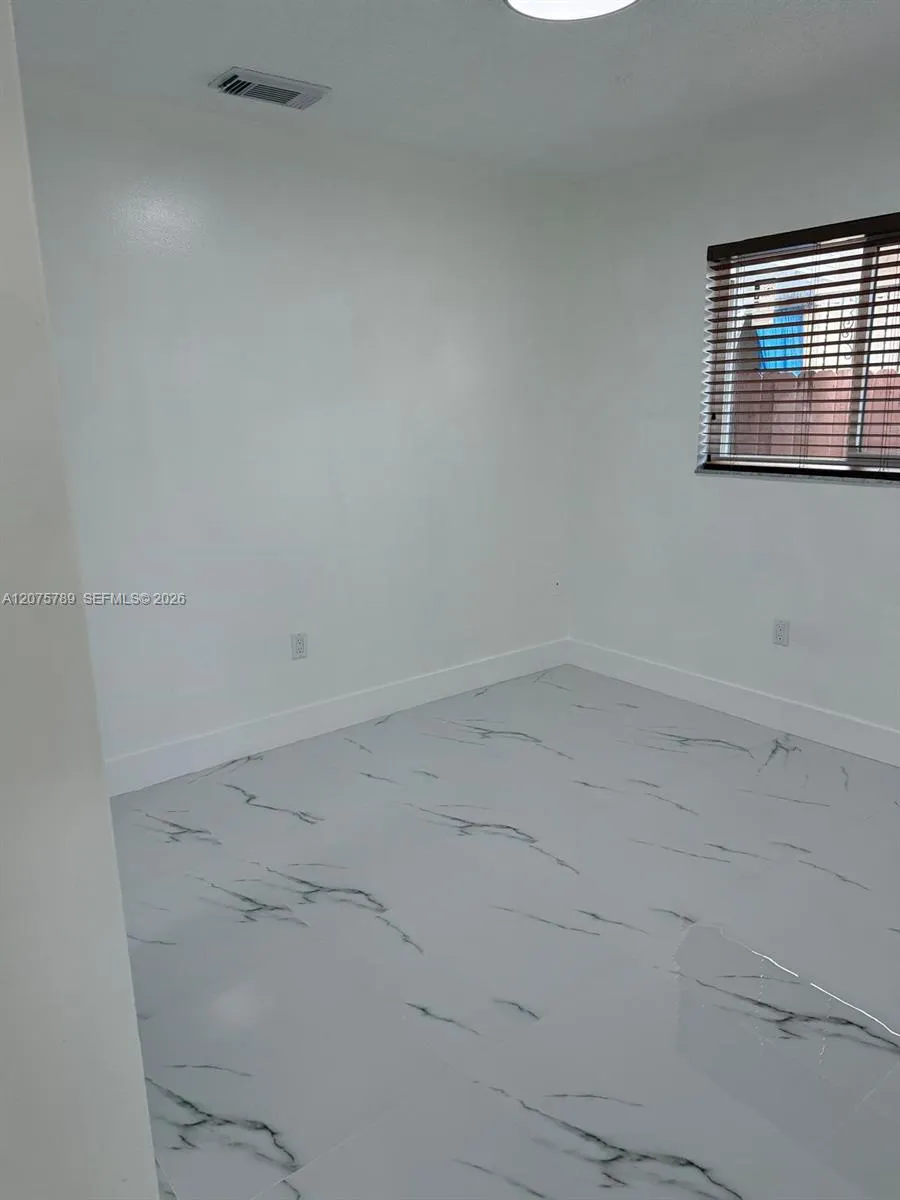 2775 W 71st Pl #0 Hialeah, FL 33016