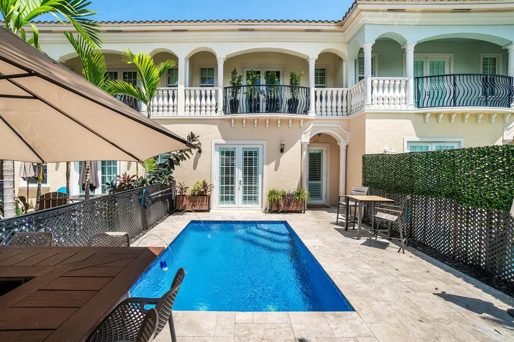 605 Avenue H Delray Beach, FL 33483
