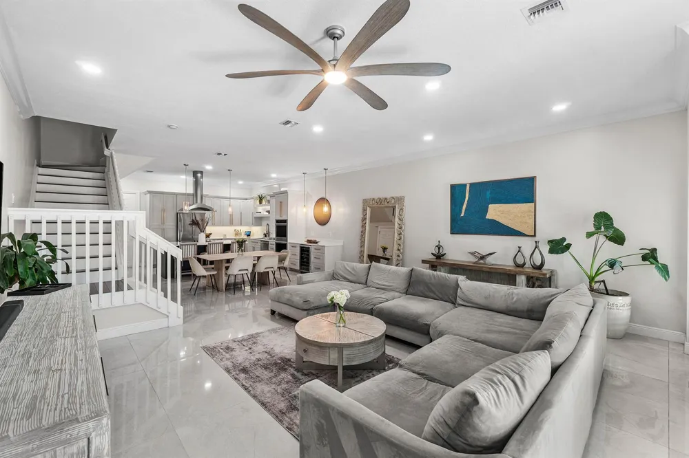 605 Avenue H Delray Beach, FL 33483