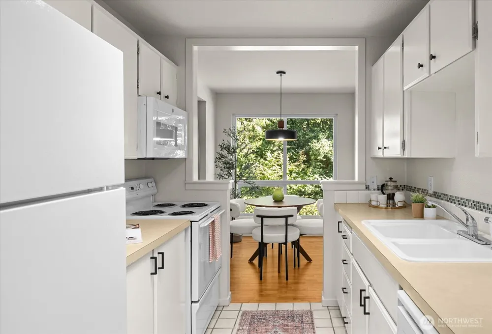 12631 NE 9th Place #C205 Bellevue, WA 98005