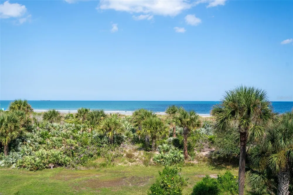 8700 RIDGEWOOD AVENUE #205B Cape Canaveral, FL 32920