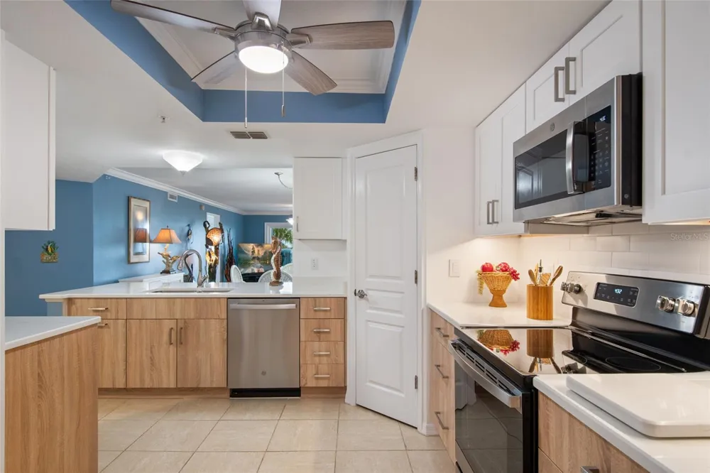 8700 RIDGEWOOD AVENUE #205B Cape Canaveral, FL 32920