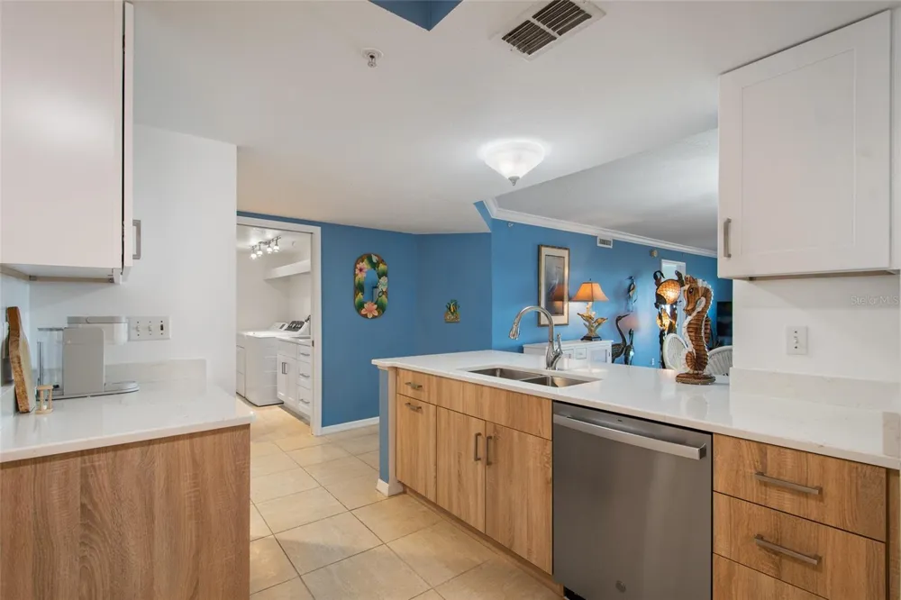 8700 RIDGEWOOD AVENUE #205B Cape Canaveral, FL 32920