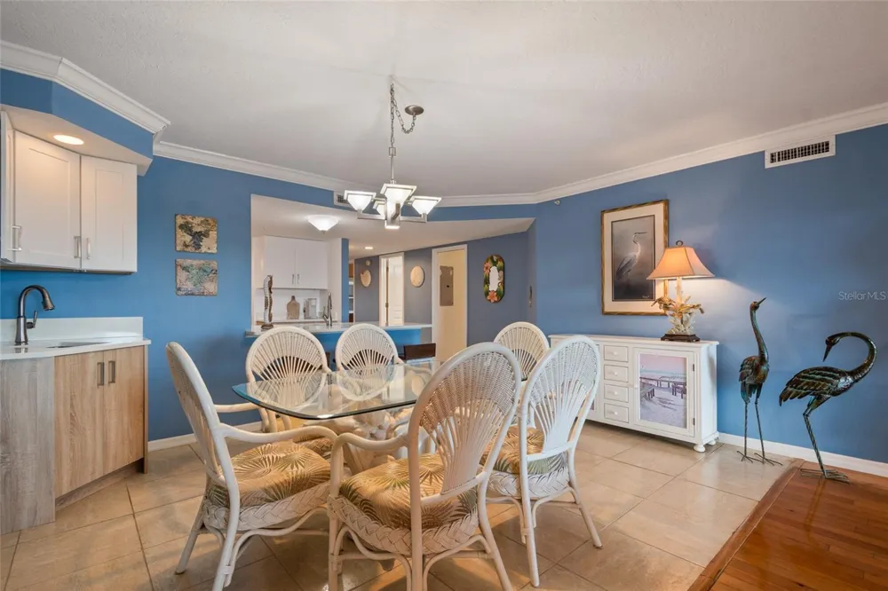 8700 RIDGEWOOD AVENUE #205B Cape Canaveral, FL 32920