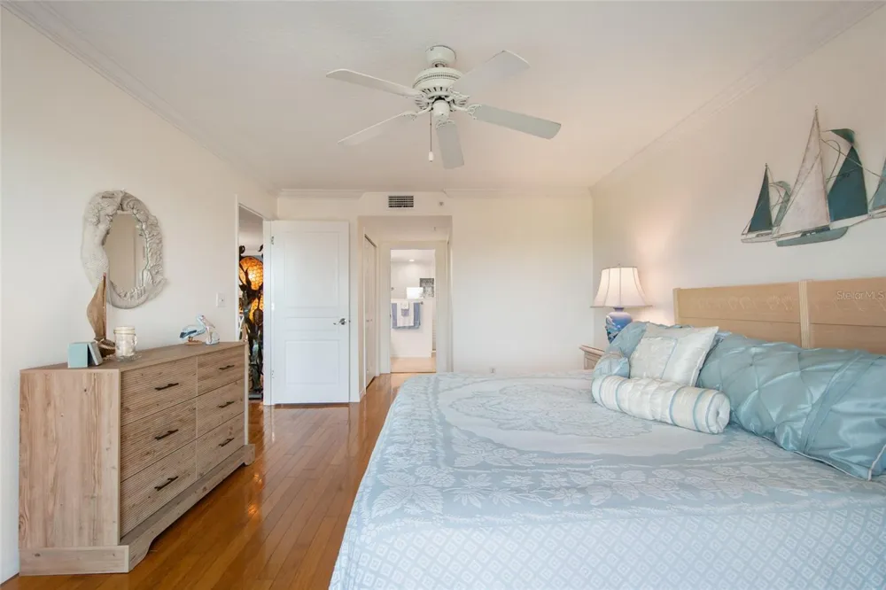 8700 RIDGEWOOD AVENUE #205B Cape Canaveral, FL 32920