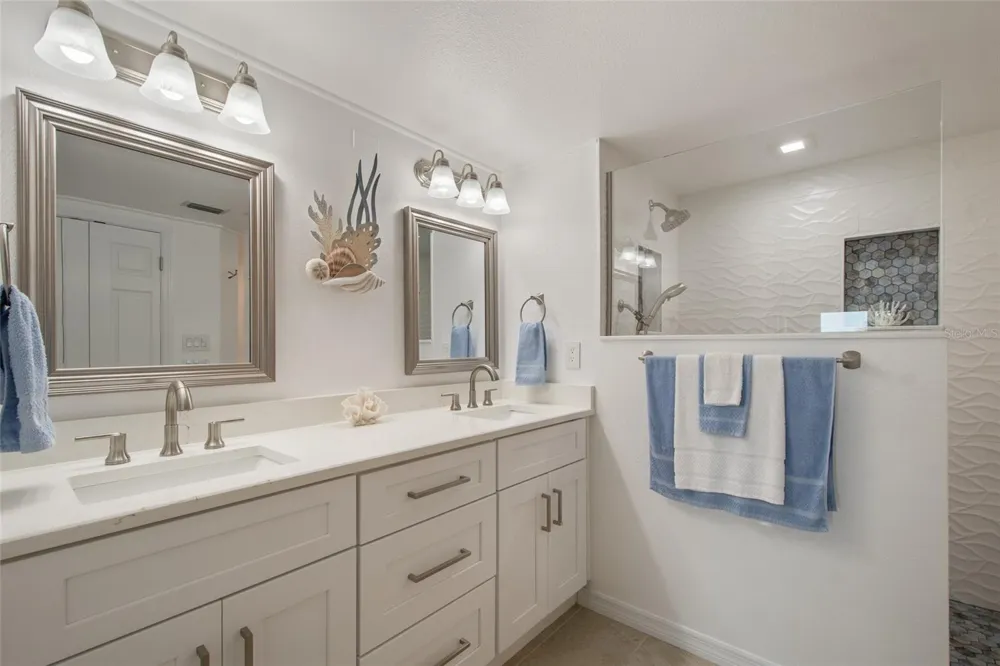 8700 RIDGEWOOD AVENUE #205B Cape Canaveral, FL 32920