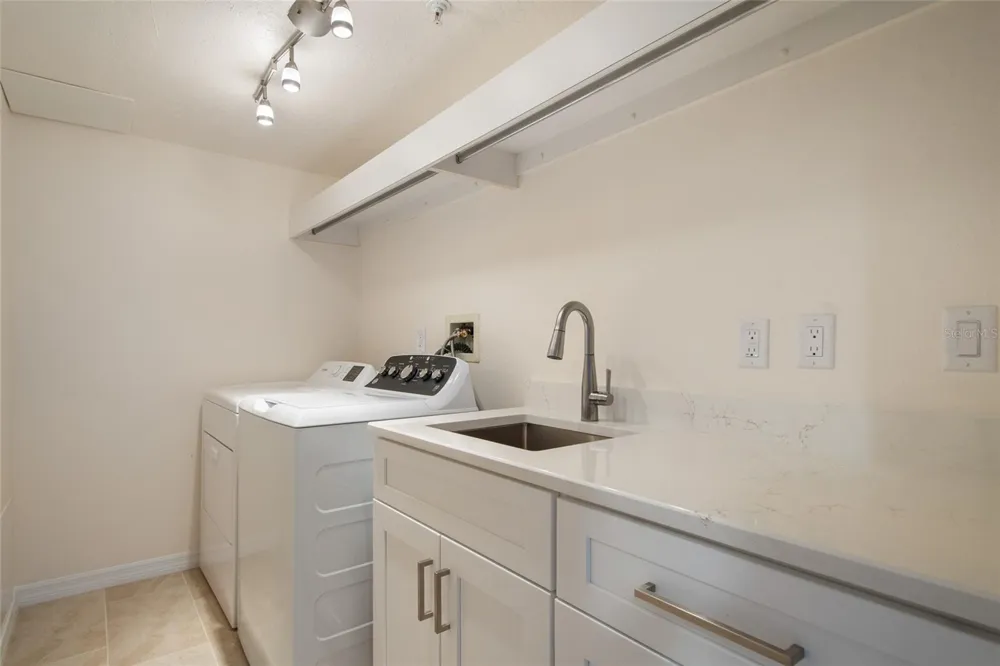 8700 RIDGEWOOD AVENUE #205B Cape Canaveral, FL 32920