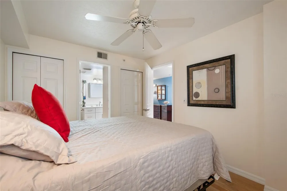 8700 RIDGEWOOD AVENUE #205B Cape Canaveral, FL 32920