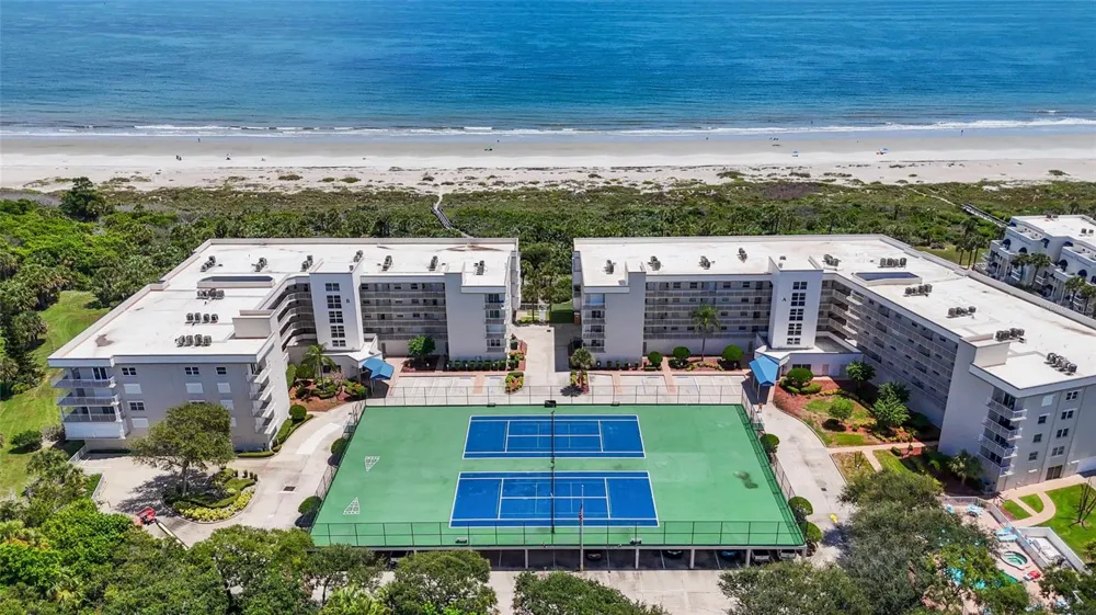 8700 RIDGEWOOD AVENUE #205B Cape Canaveral, FL 32920
