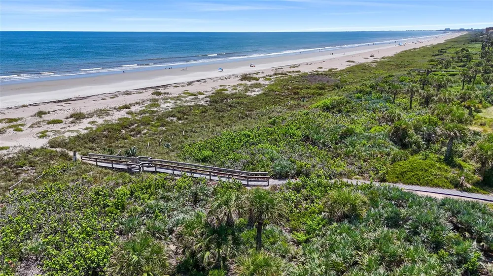 8700 RIDGEWOOD AVENUE #205B Cape Canaveral, FL 32920