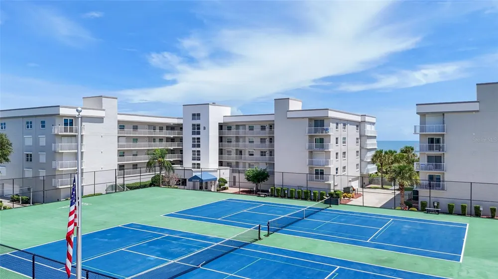 8700 RIDGEWOOD AVENUE #205B Cape Canaveral, FL 32920