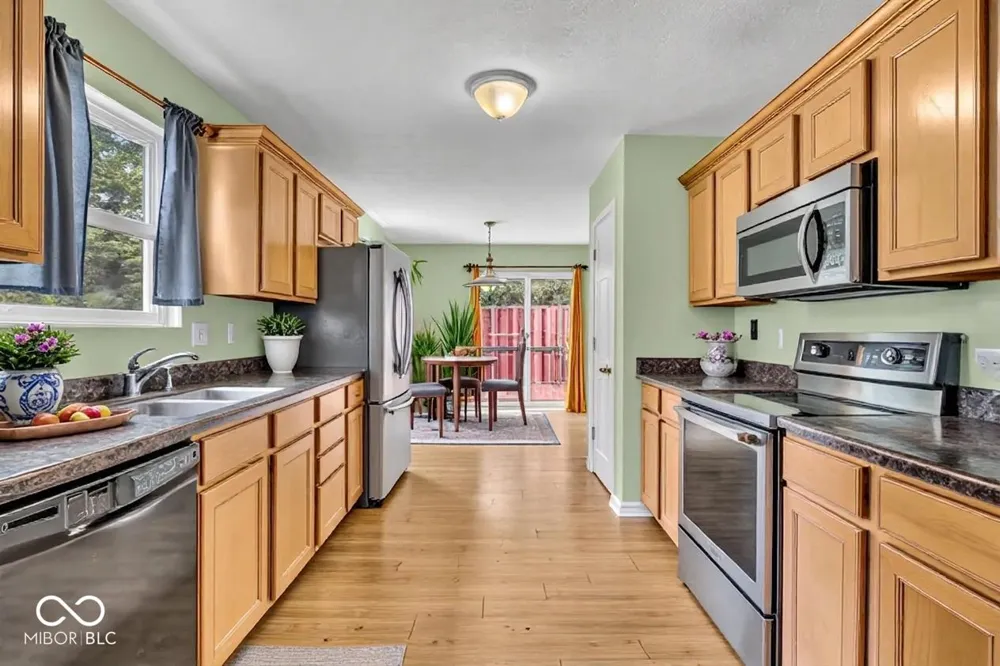 11412 Long Lake Indianapolis, IN 46235