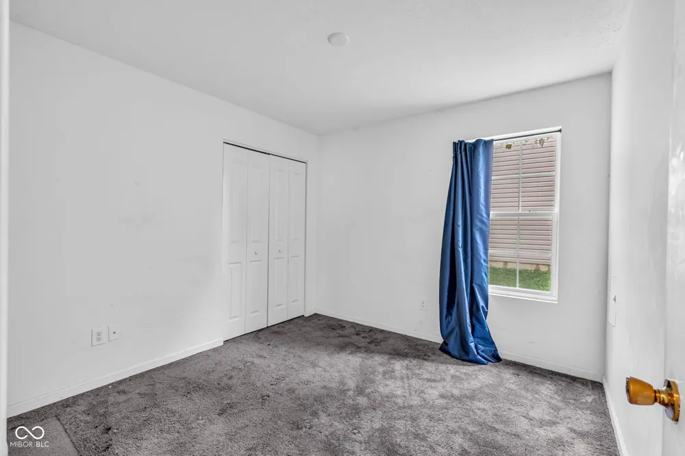 11412 Long Lake Indianapolis, IN 46235