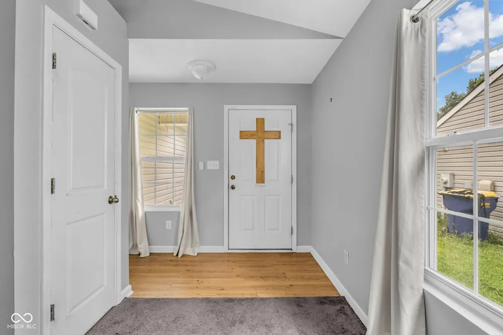 11412 Long Lake Indianapolis, IN 46235