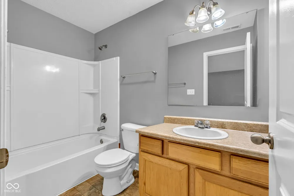 11412 Long Lake Indianapolis, IN 46235