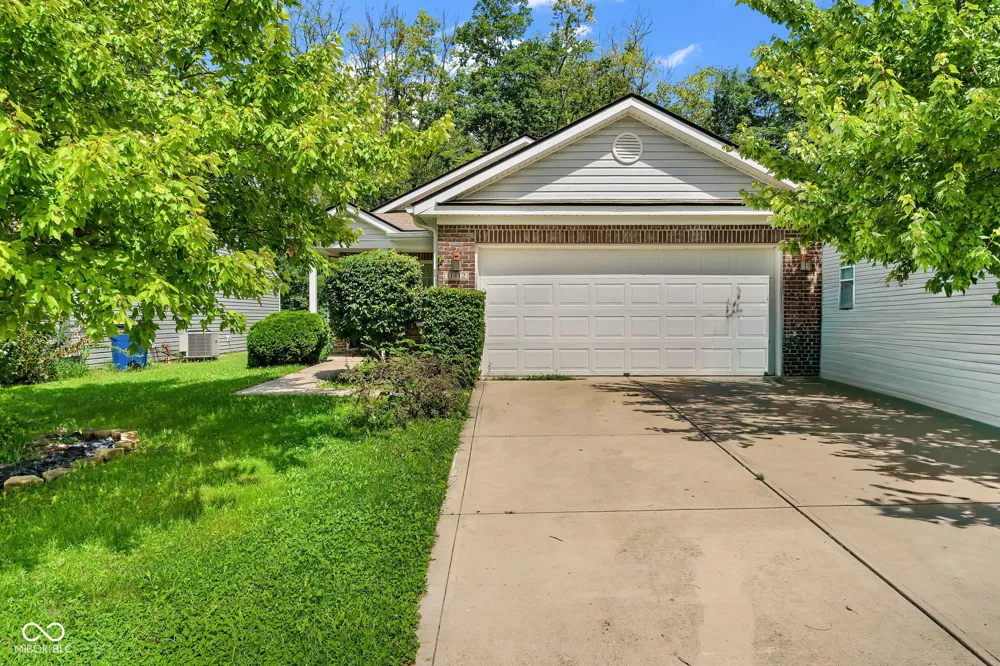 11412 Long Lake Indianapolis, IN 46235