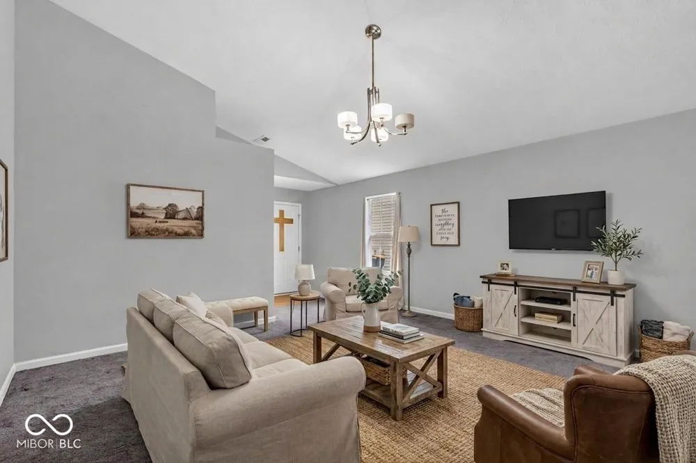 11412 Long Lake Indianapolis, IN 46235