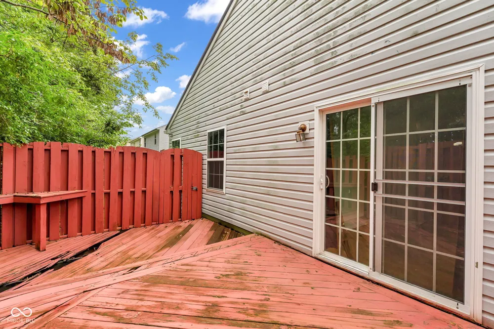 11412 Long Lake Indianapolis, IN 46235
