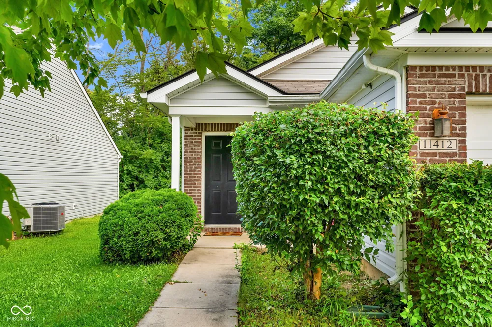 11412 Long Lake Indianapolis, IN 46235