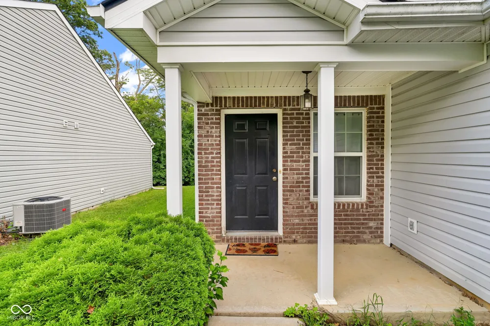 11412 Long Lake Indianapolis, IN 46235