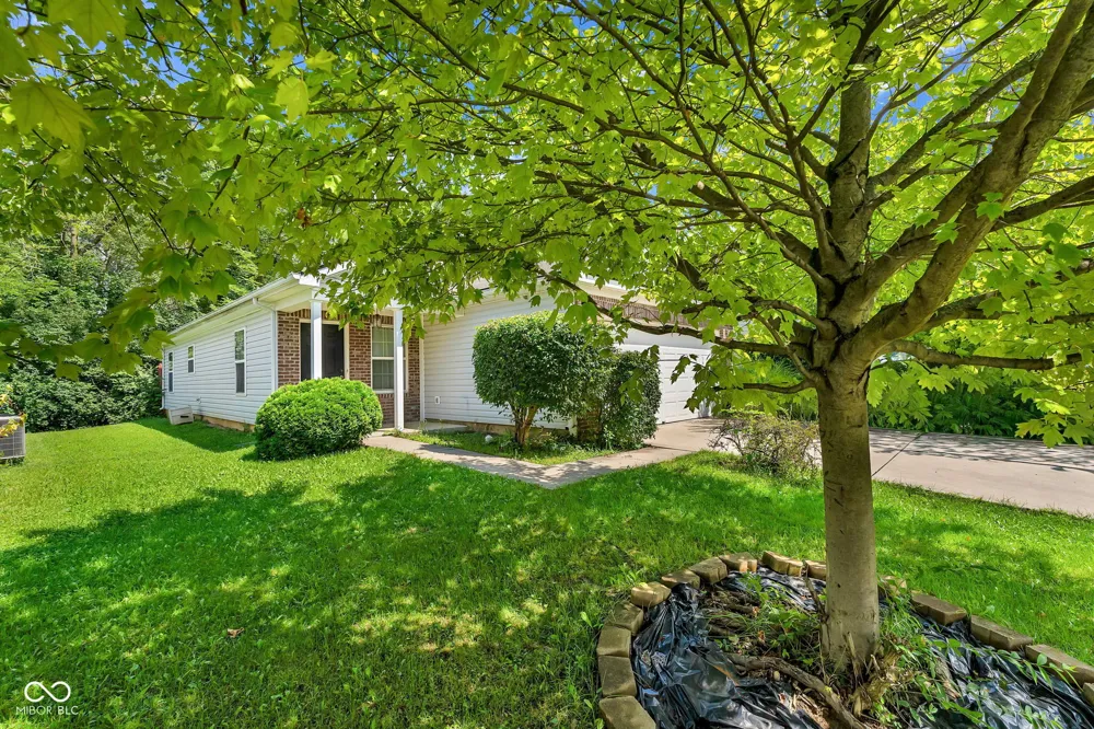 11412 Long Lake Indianapolis, IN 46235