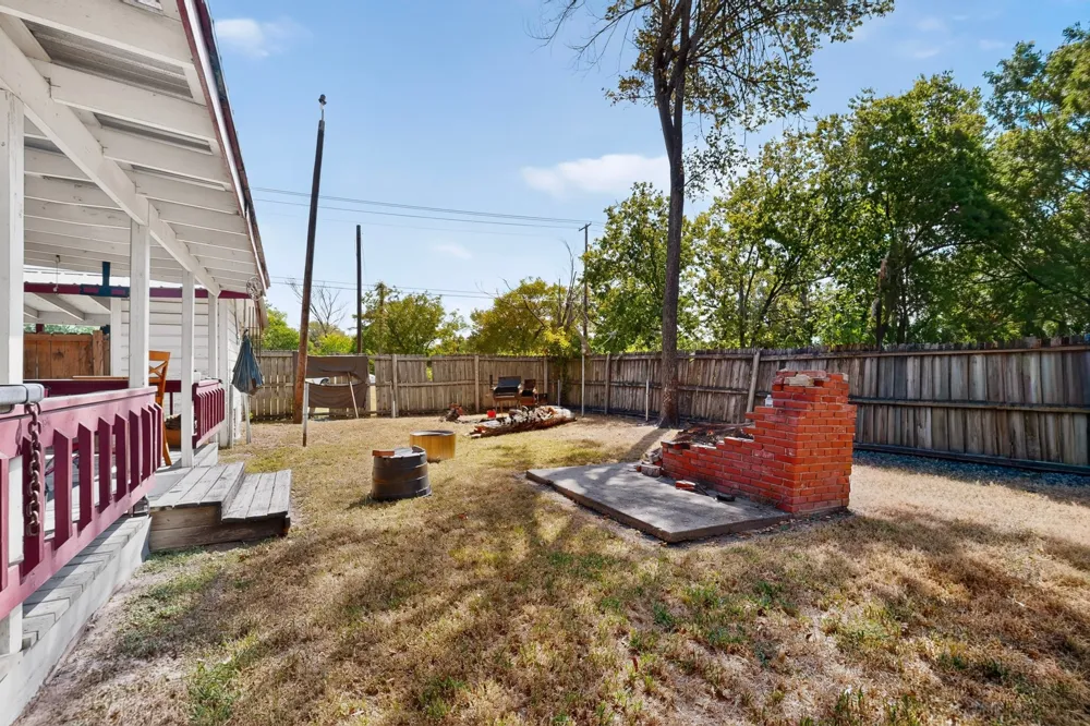 711 Mlk Boulevard Corsicana, TX 75110