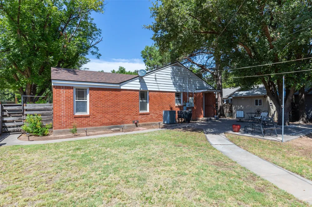 500 Avenue H Haskell, TX 79521