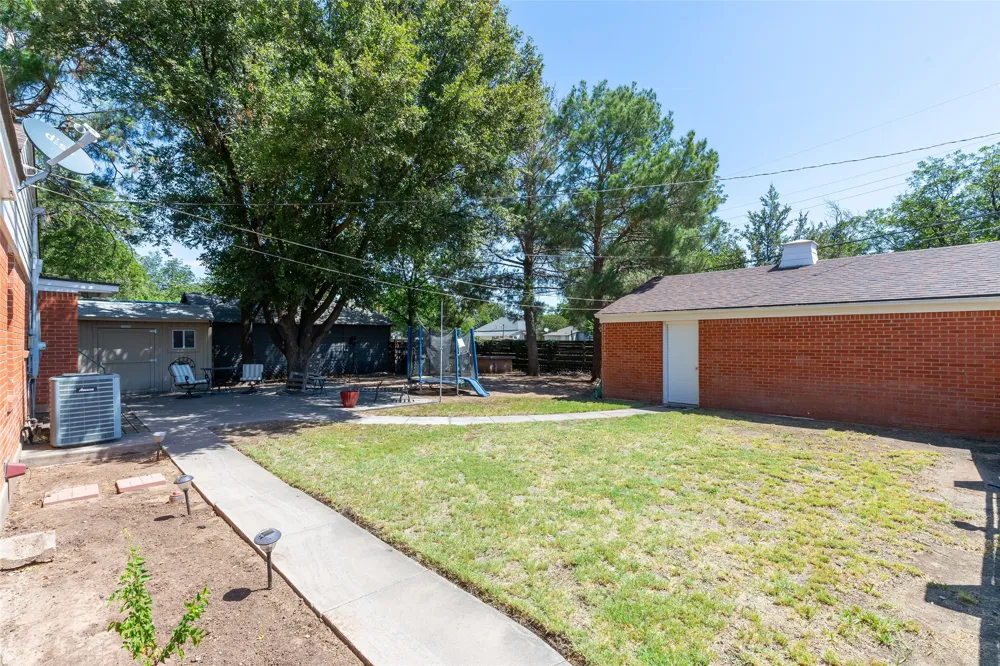 500 Avenue H Haskell, TX 79521