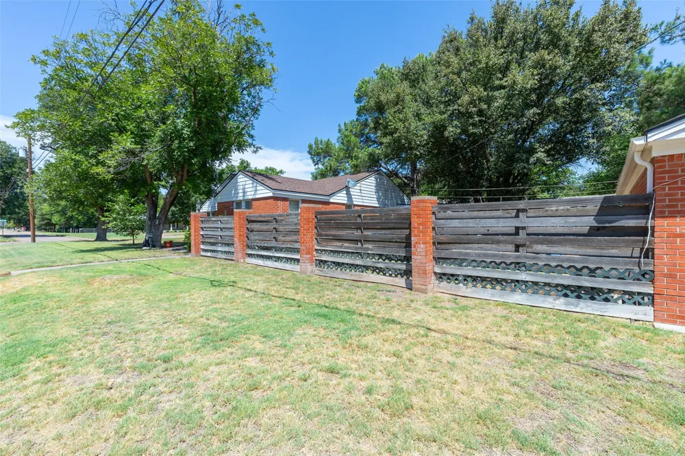 500 Avenue H Haskell, TX 79521