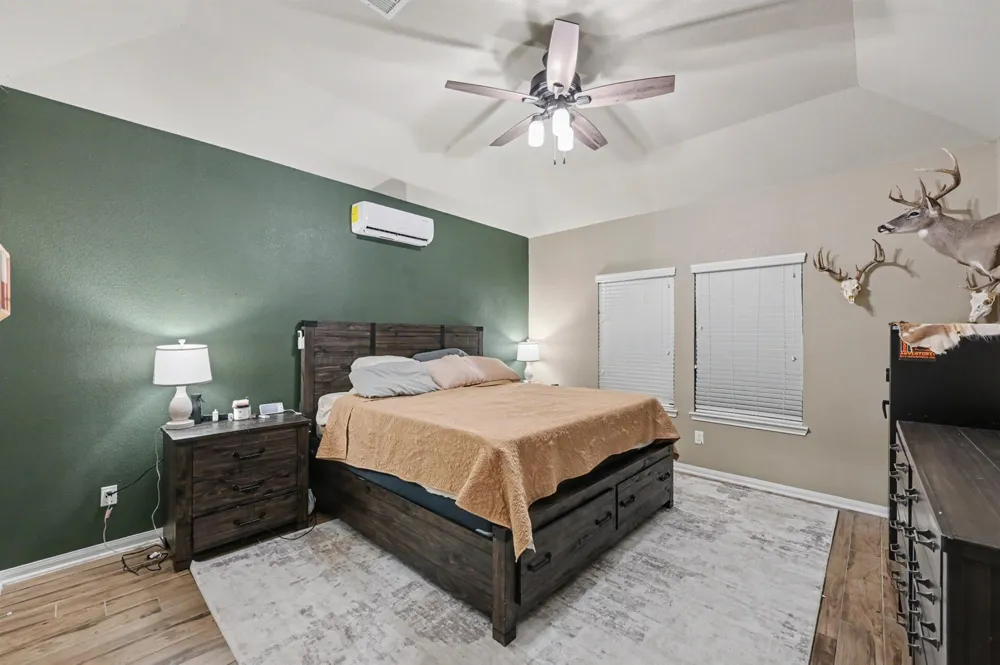 13258 Ridgeview Willis, TX 77318