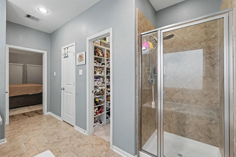 13258 Ridgeview Willis, TX 77318