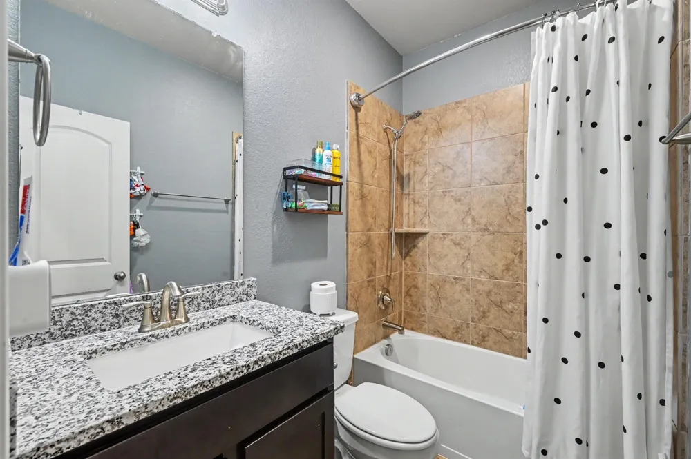 13258 Ridgeview Willis, TX 77318