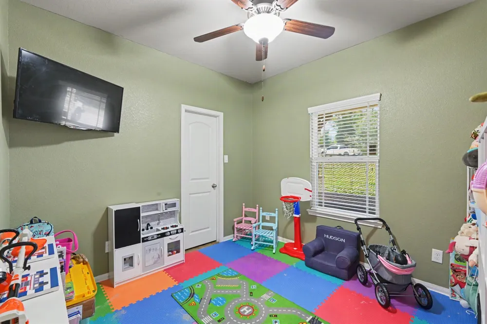 13258 Ridgeview Willis, TX 77318