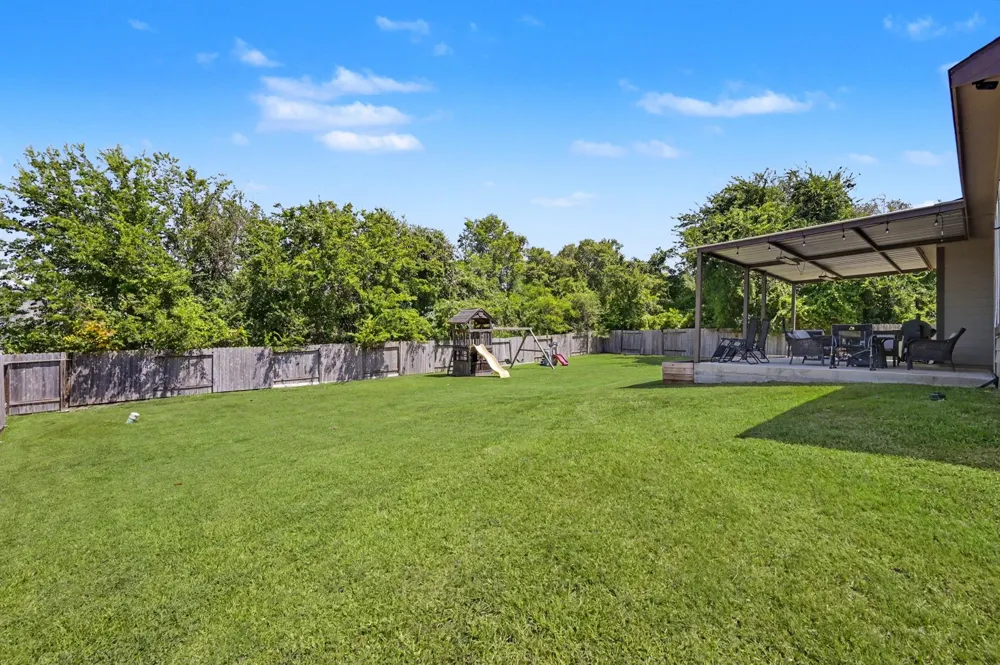 13258 Ridgeview Willis, TX 77318