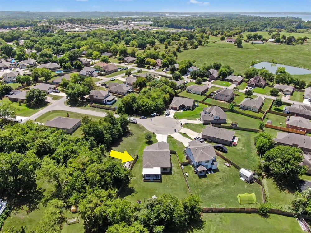 13258 Ridgeview Willis, TX 77318