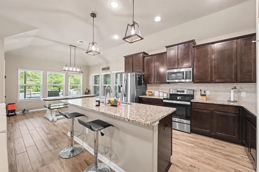 13258 Ridgeview Willis, TX 77318