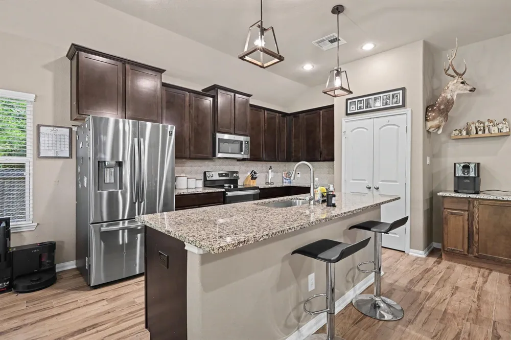 13258 Ridgeview Willis, TX 77318