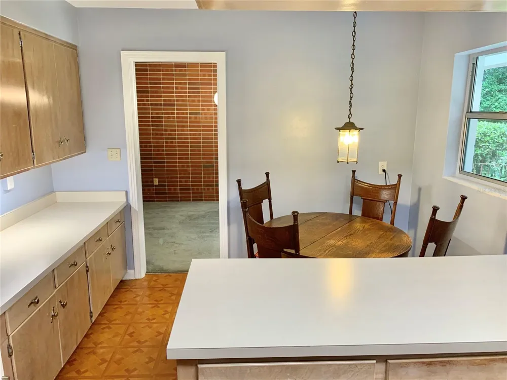 2238 NW 16TH AVENUE Gainesville, FL 32605