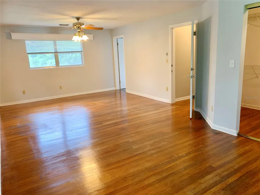 2238 NW 16TH AVENUE Gainesville, FL 32605