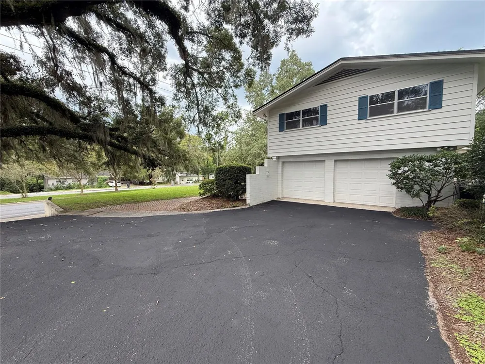 2238 NW 16TH AVENUE Gainesville, FL 32605