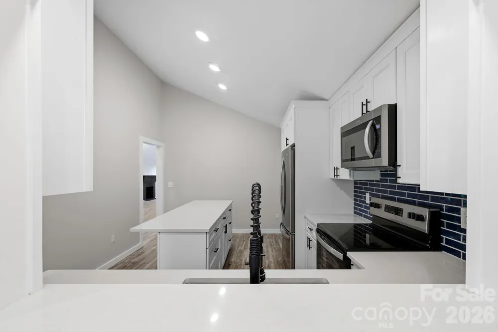 240 E Court Street Rutherfordton, NC 28139
