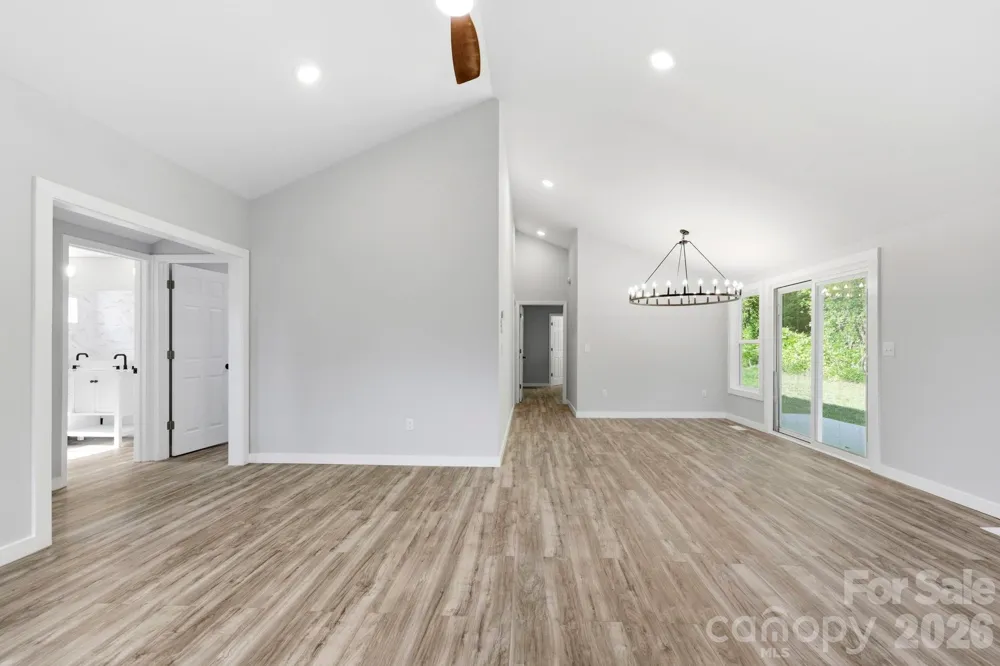 240 E Court Street Rutherfordton, NC 28139