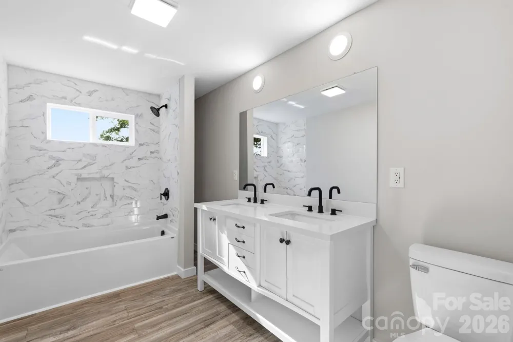 240 E Court Street Rutherfordton, NC 28139