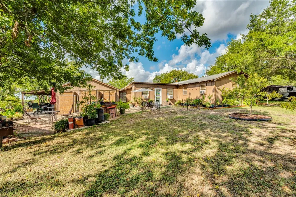 2411 Rohde Road Kyle, TX 78640