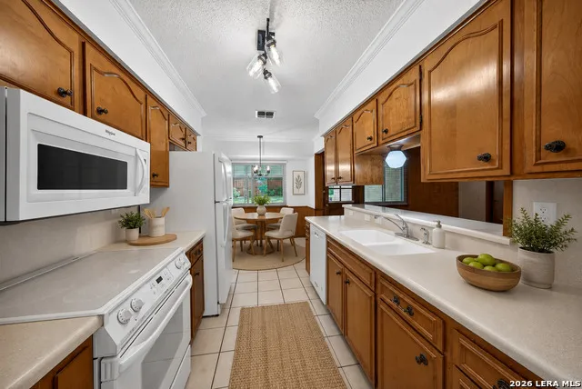 6331 CORNPLANTER ST Leon Valley, TX 78238