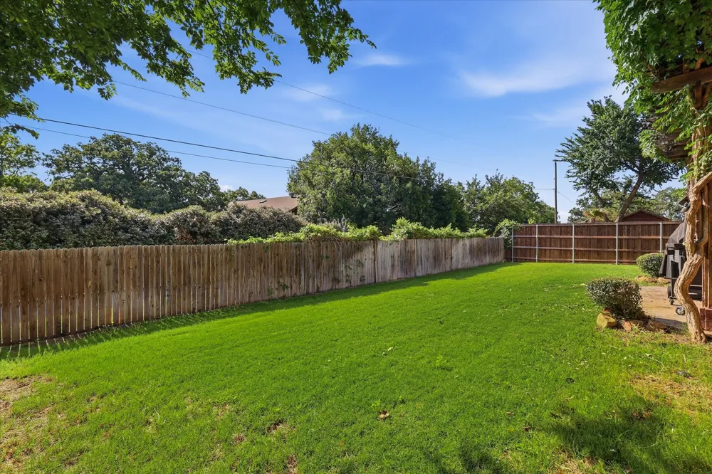 7908 Country Meadow Drive North Richland Hills, TX 76182